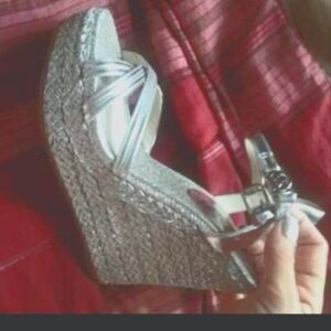 Michael Kors size 6 wedges